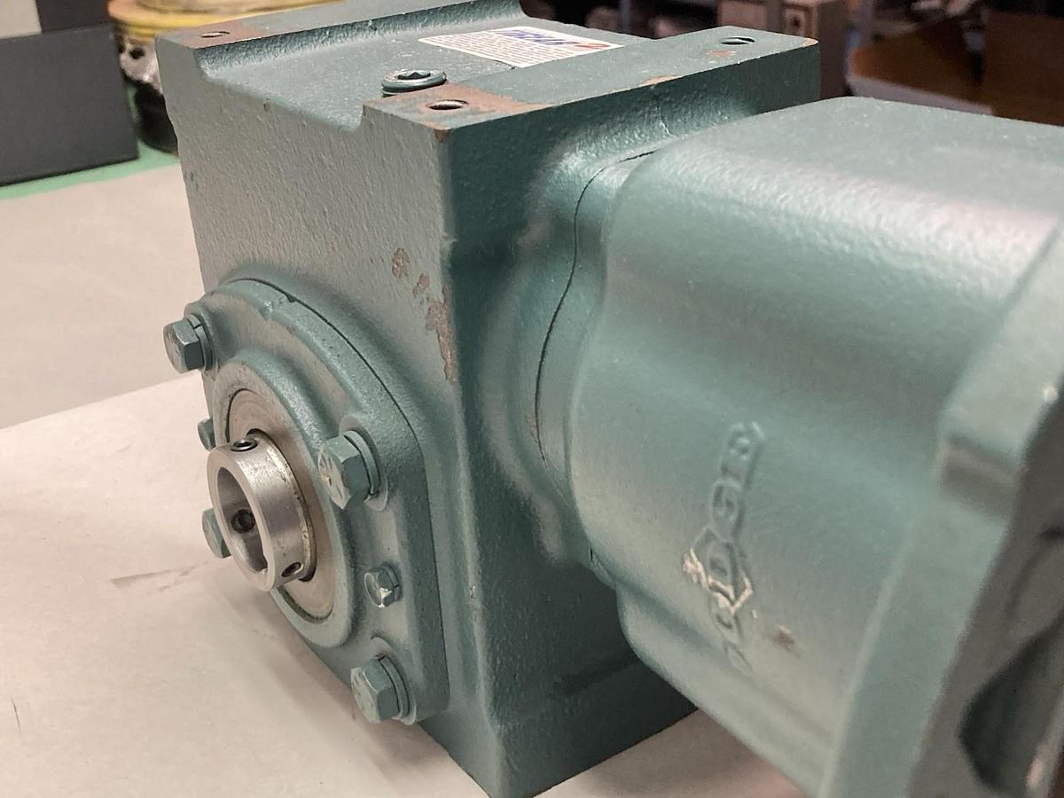 Used Dodge Tigear,PT217990 002,Worm Gearbox Reducer Ratio 30:1 Motor A Size 17