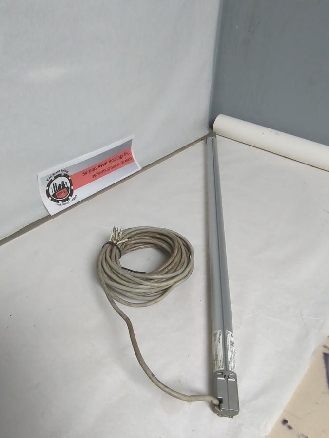 Used KEYENCE,SL-V40H-T,LIGHT CURTAIN TRANSMITTER 24VDC 103mA USED