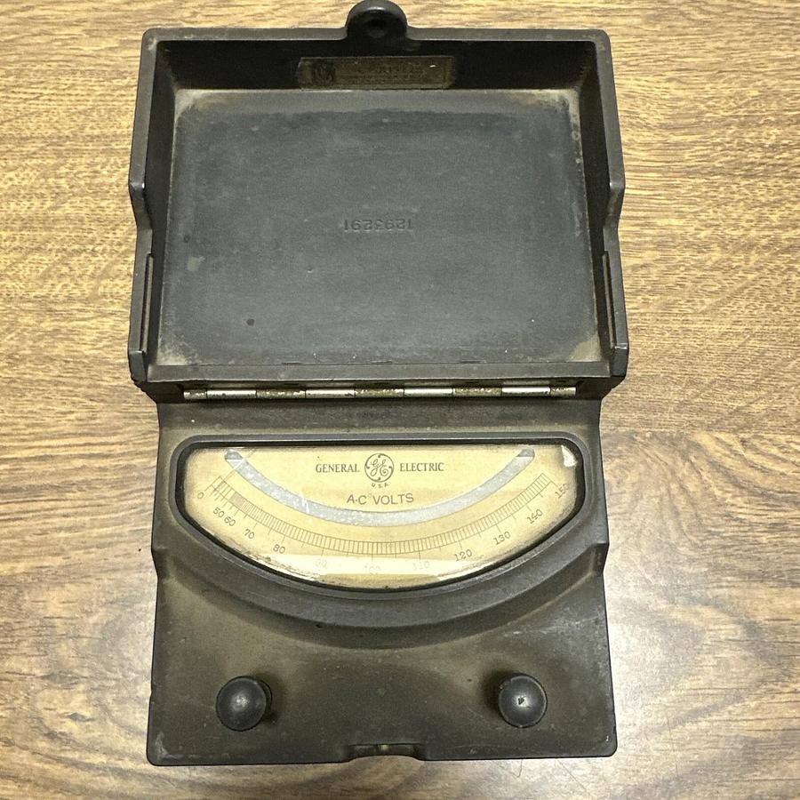 Used GE,8AP9VAM5,Type AP-9 Volt Meter Antique