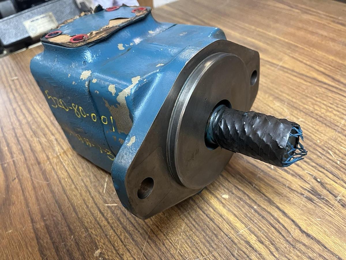 Used VICKERS,35V30A-1A-12-181,HYDRAULIC VANE PUMP