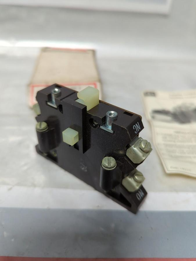 CUTLER HAMMER,C320KB5,AUXILIARY CONTACT NOS