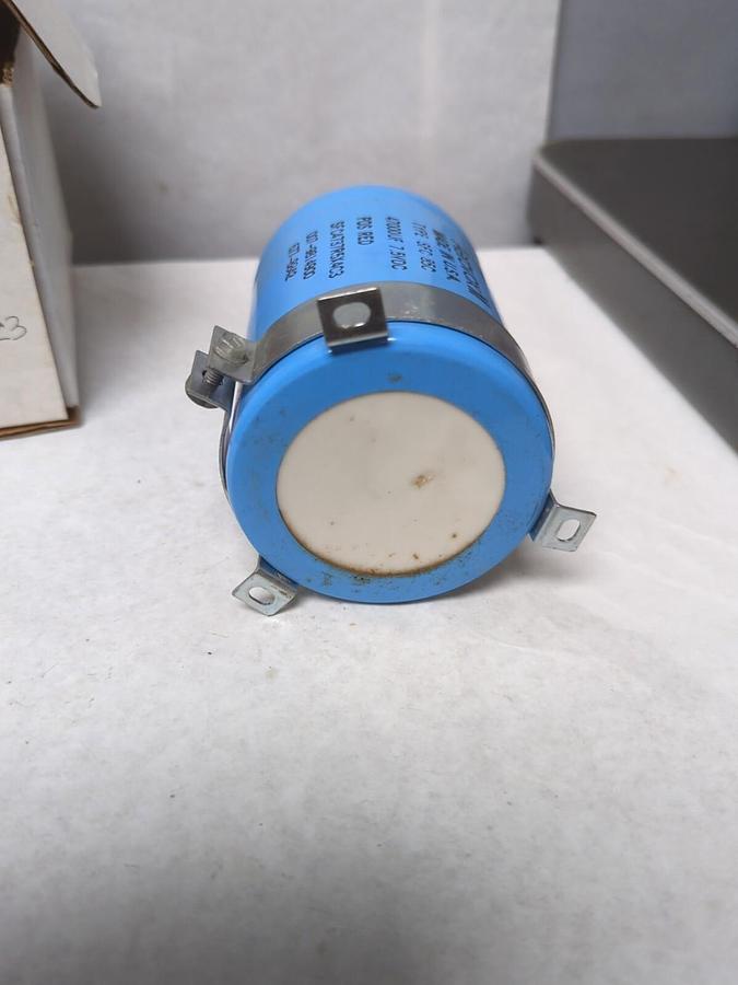 AEROVOX M,SFC-85C,CAPACITOR 47000UF 7.5VDC NOS