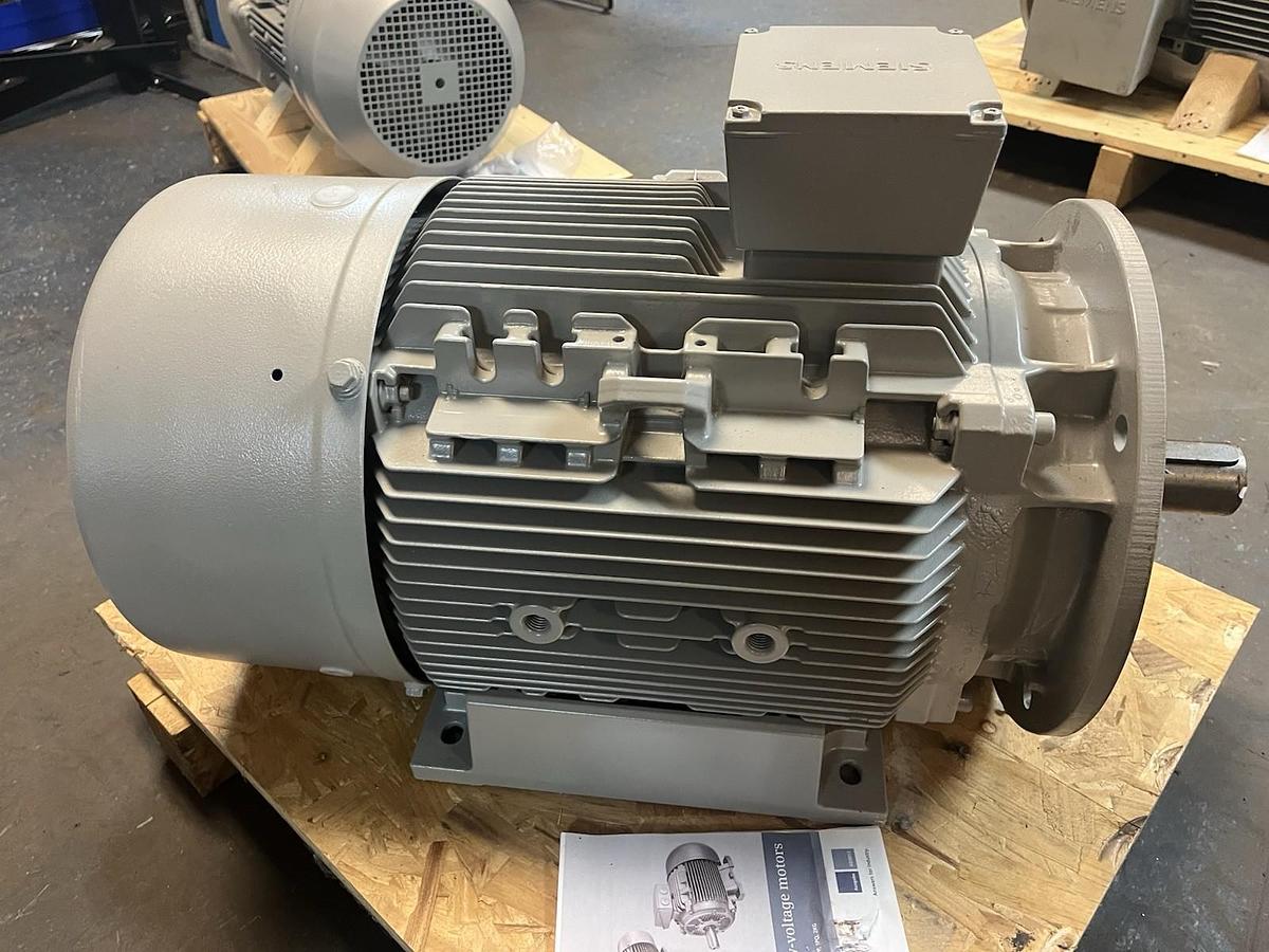 SIEMENS,1LA51892AA96-ZT02,MOTOR 3PH 30kW 380-400V 2960RPM 180L