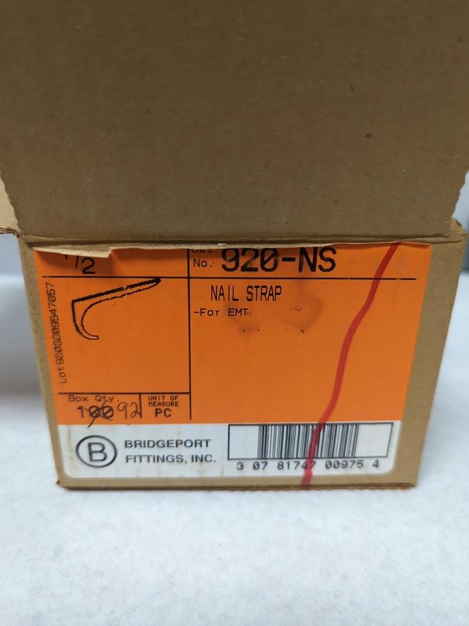 BRIDGEPORT,920-NS,CONDUIT NAIL STRAP 1/2 INCH LOT OF 92 NOS