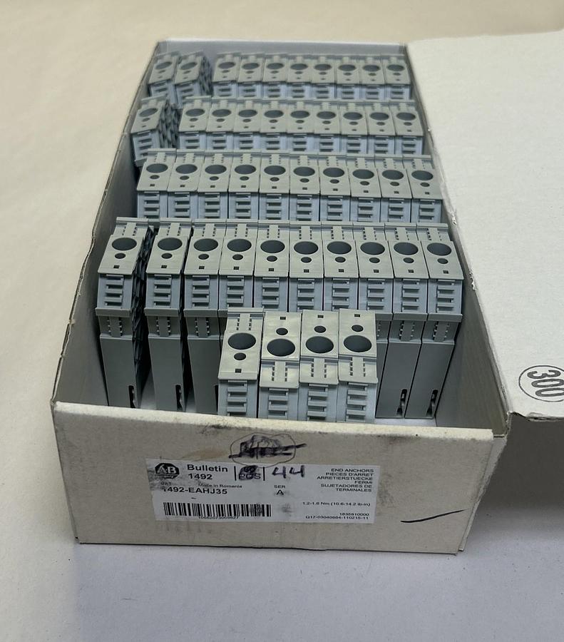 ALLEN BRADLEY,1492-EAHJ35,END ANCHORS LOT OF 44 NOS