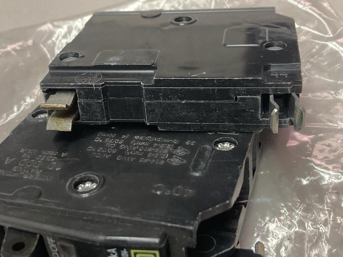Used Square D,QO110,Circuit Breaker 10A 120/240V 1P LOT OF 5