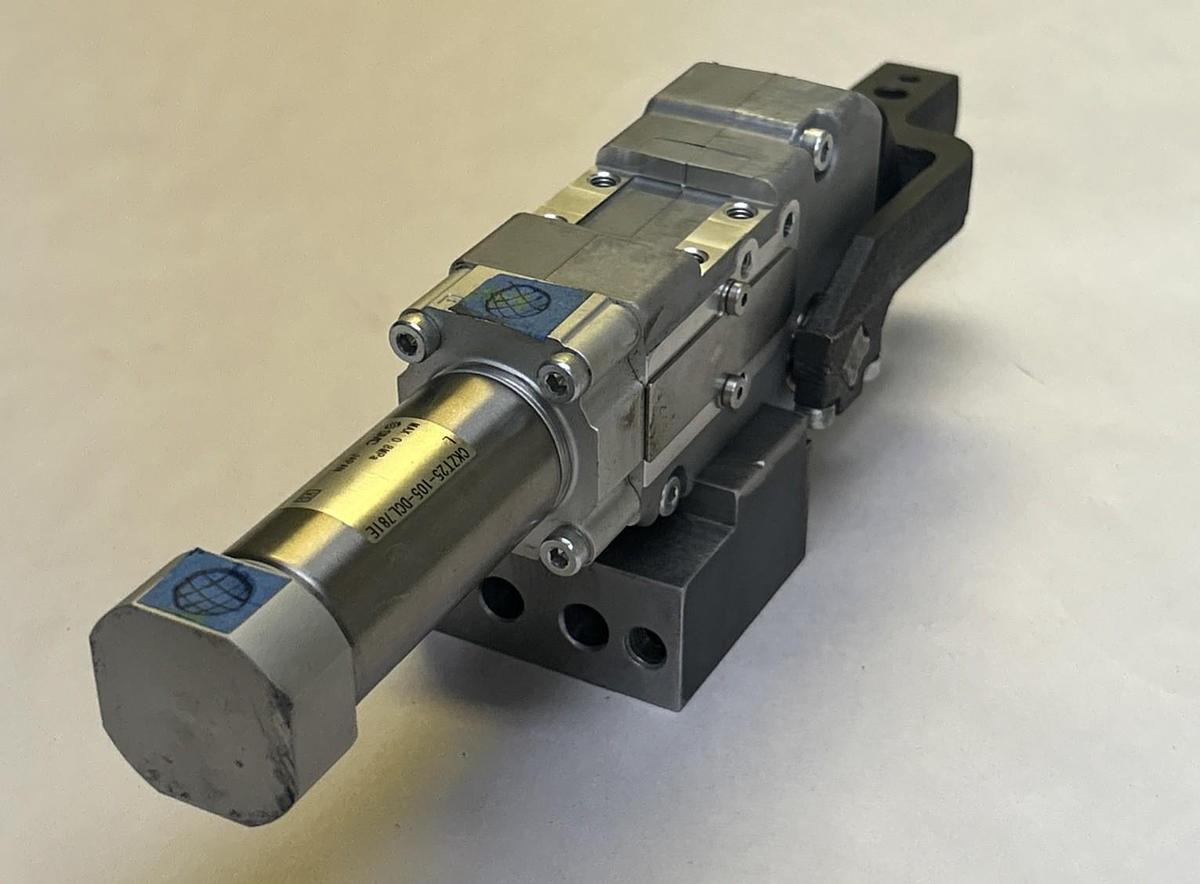Used SMC,CKZT25-105-DCL781E,PNEUMATIC CLAMP CYLINDER
