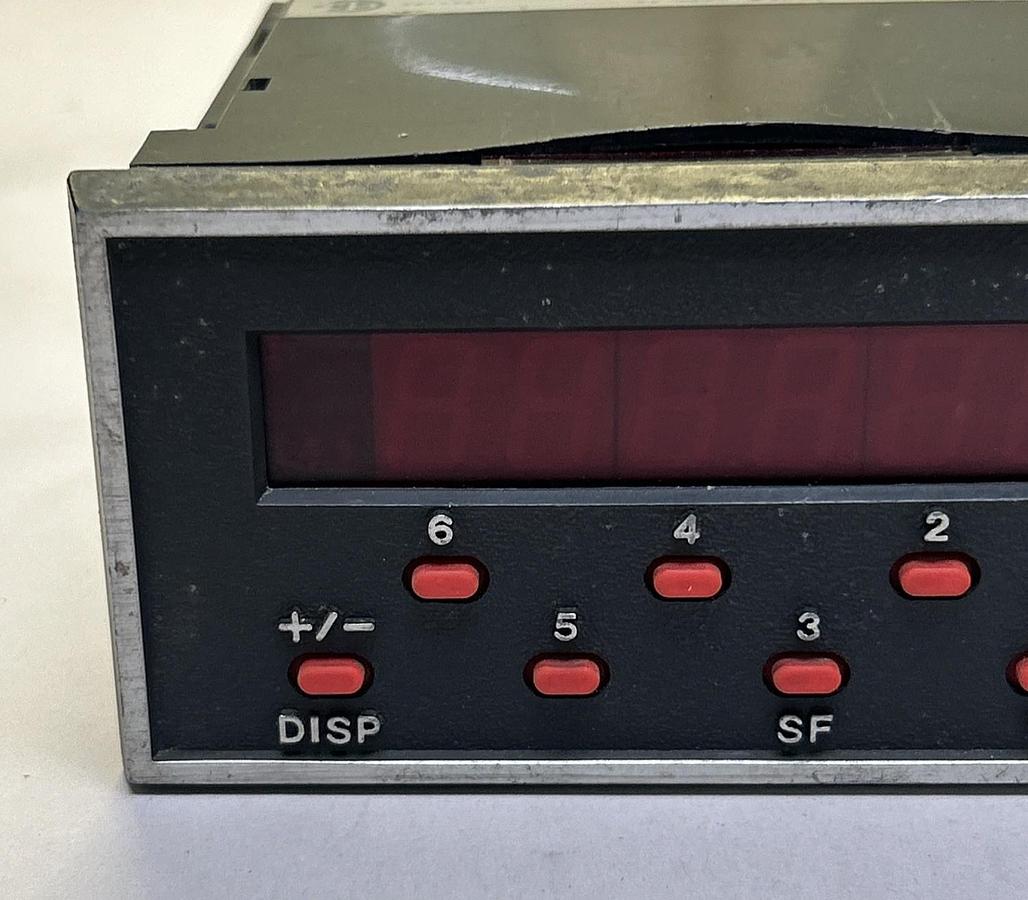 Used RED LION CONTROLS,GEM41101,DIGITAL COUNTER