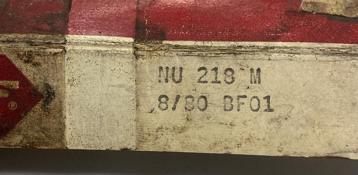 SKF,NU218M,Cylindrical Roller Bearing NOS