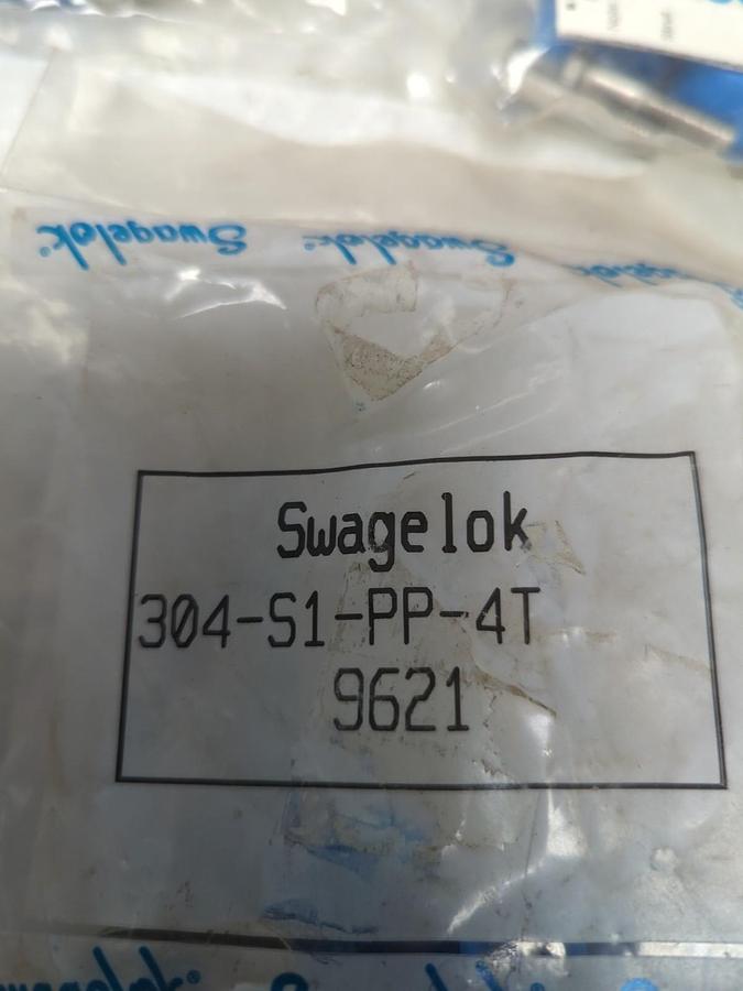 SWAGELOK,304-S1-PP-4T,SUPPORT KIT LOT OF 5 NOS