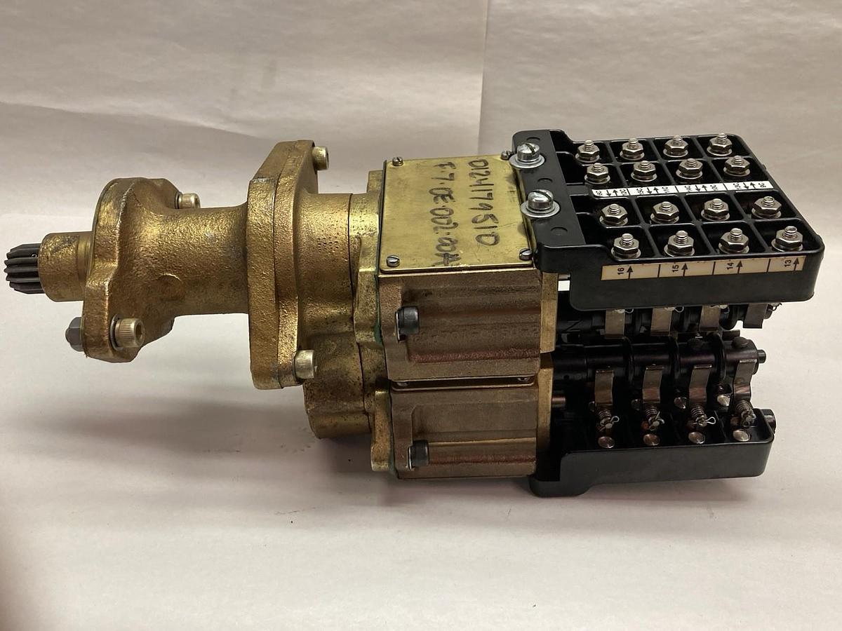 Used Limitorque,D124179510,Geared Limit Switch