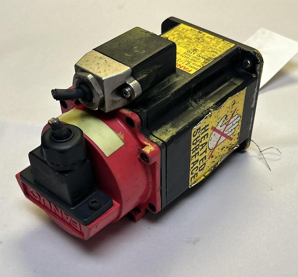 Used FANUC,A06B-0371-B075,AC SERVO MOTOR 2.5AMP 90VOLT 3000RPM