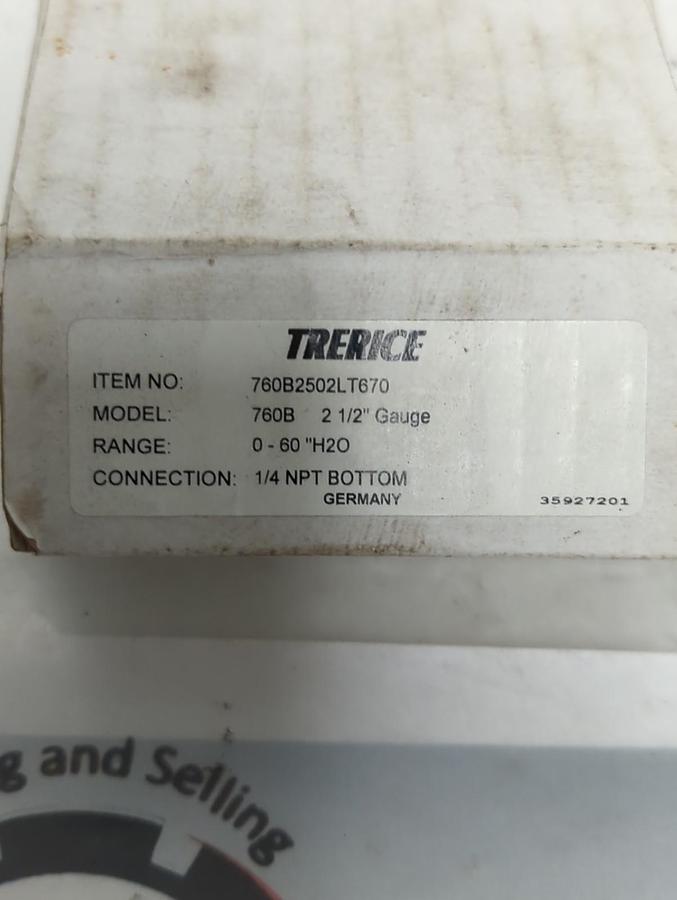 TRERICE,760B,2-1/2 INCH GAUGE 0-60 INCH H201/4 INCH BOTTOM CONNECTION NOS