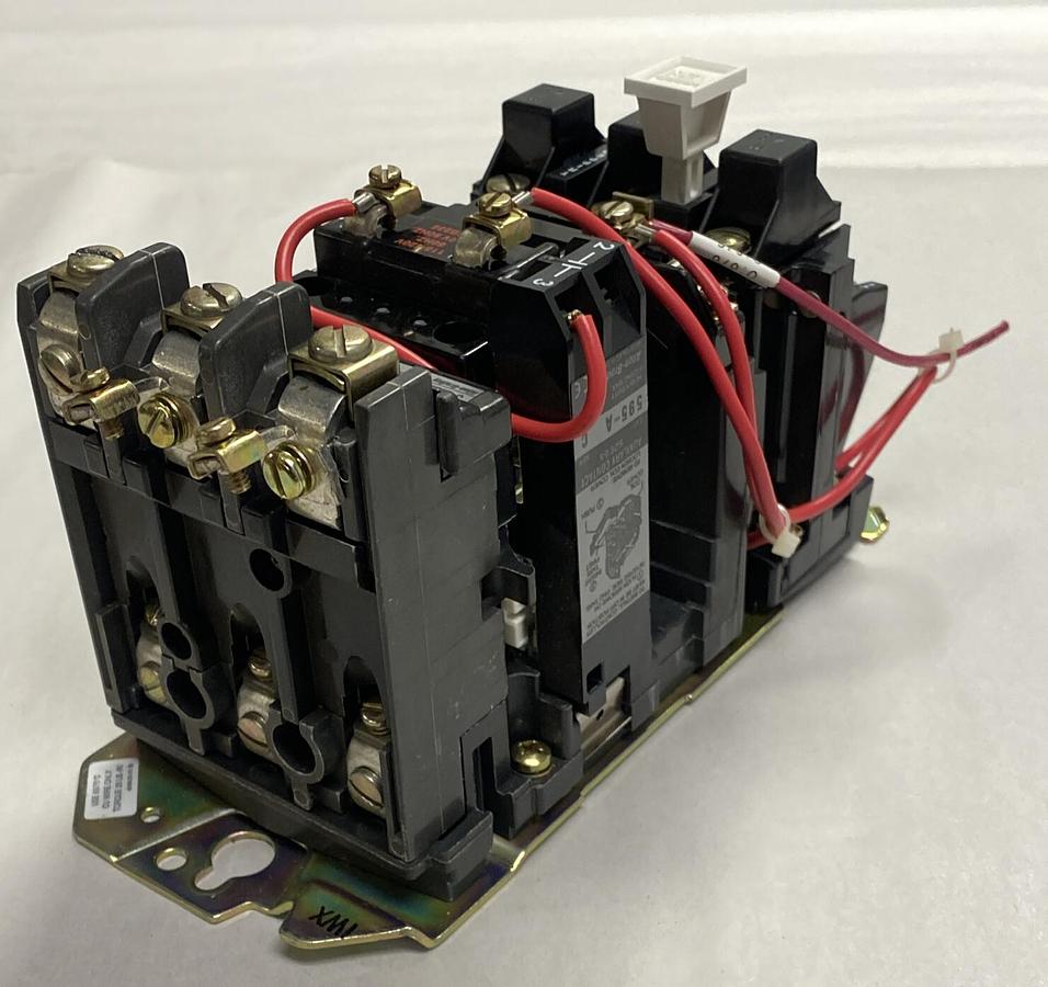Used ALLEN BRADLEY,509-A0D,SER B STARTER NEMA SIZE 0 18 AMP 600V