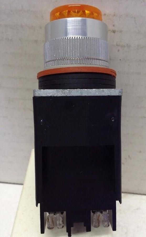 Allen-Bradley,800MR-QL24AS,Series D Small Round Amber LED Pilot Light 24V