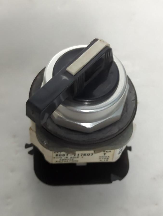 Used ALLEN BRADLEY,800T-J17KU7,SELECTOR SWITCH OPERATOR ONLY SERIES T PRE-OWNED