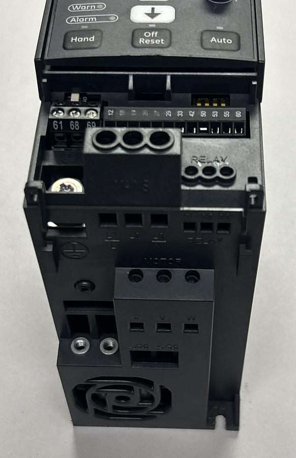 Used GENERAL ELECTRIC,6KLP43F50X9A1,VARIABLE FREQUENCY DRIVE 0.37K 0.5HP