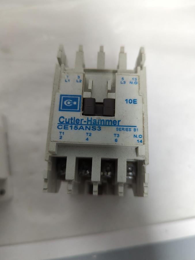Used CUTLER HAMMER,CE15ANS3,CONTACTOR 10E LOT OF 2 PRE-OWNED