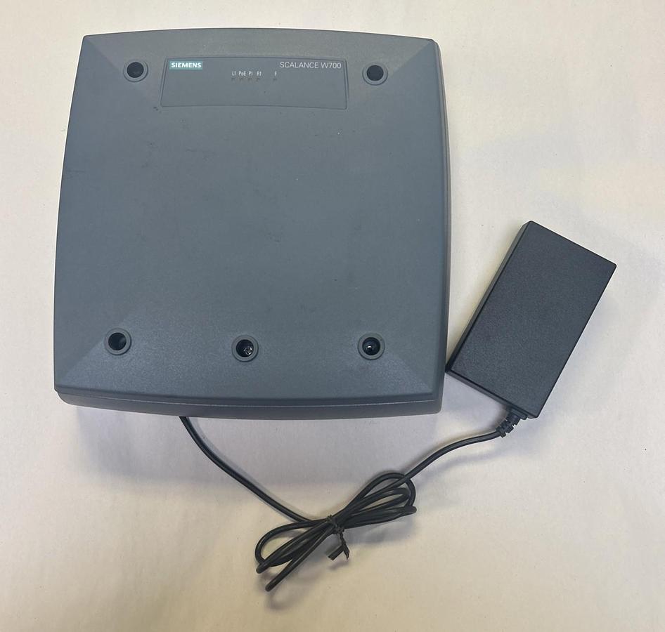 Used SIEMENS,6GK5786-1FC00-0AB0,IWLAN ACCESS POINT SCALANCE W786-1 RJ45