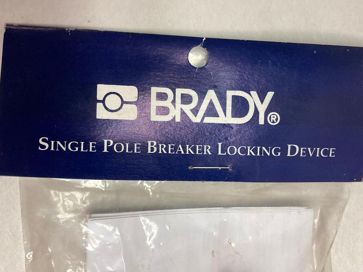 Brady,65688,Snap-On Breaker Lockout 6-Pack