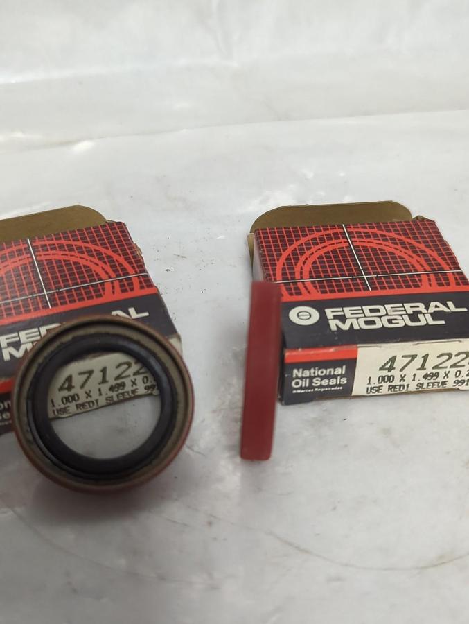 NATIONAL OIL SEAL,471224,OIL SEAL LOT OF 2 NOS