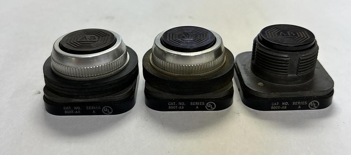 Used ALLEN BRADLEY,800T-A8,PUSH BUTTON LOT OF 3