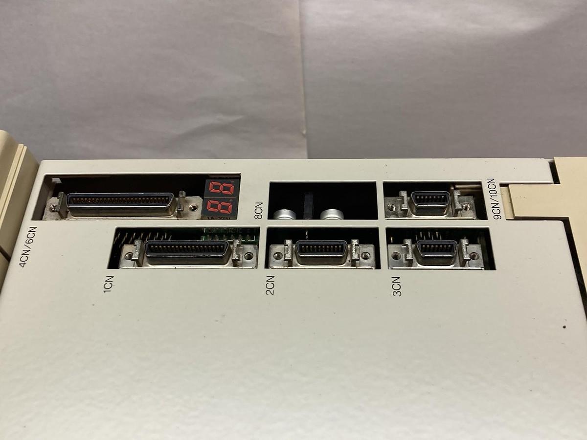 Used Yaskawa,VS-656M5,3-Phase Inverter Servopack 200V 30kW
