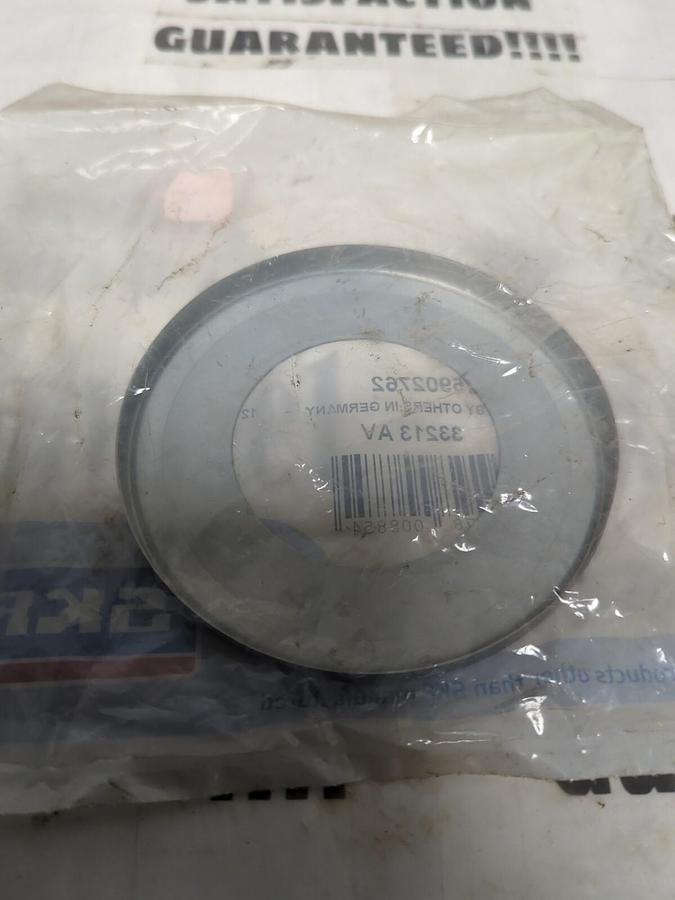Used SKF,M/5902762 33213 AV,TAPERED ROLLER NILOS RING 65MM ID  116.5MM OD NEW