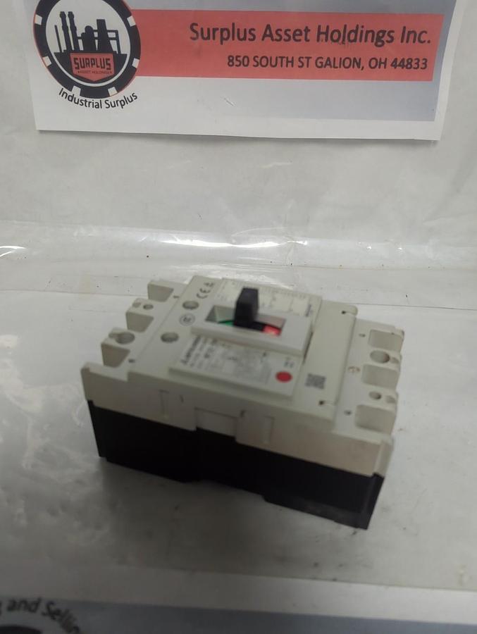 Used MITSUBISHI,NF32-SW,CIRCUIT BREAKER 3 AMP 3-POLE PRE-OWNED