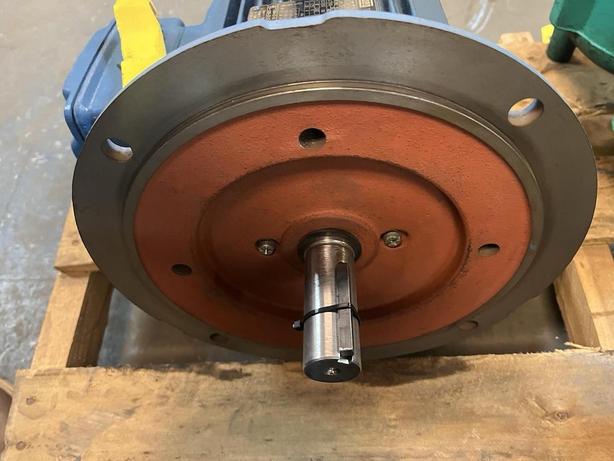 WEG,00536EP3E184TC,W21 SEVERE DUTY MOTOR 5HP 3480RPM 3PH W182TC W184TC