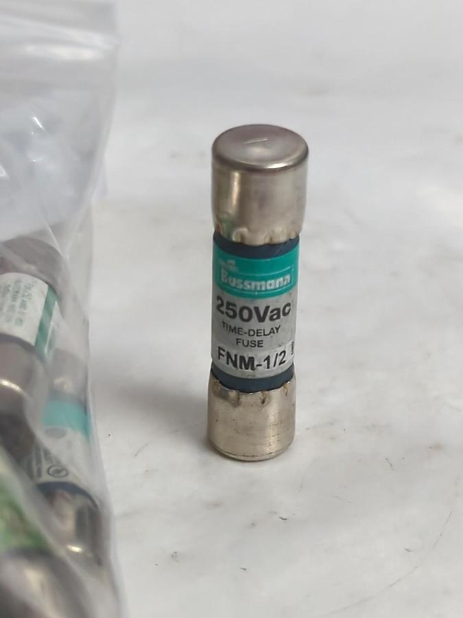 Used COOPER BUSSMANN,FNM-1/2,FUSETRON 1/2 AMP FUSE LOT OF 36 PRE-OWNED