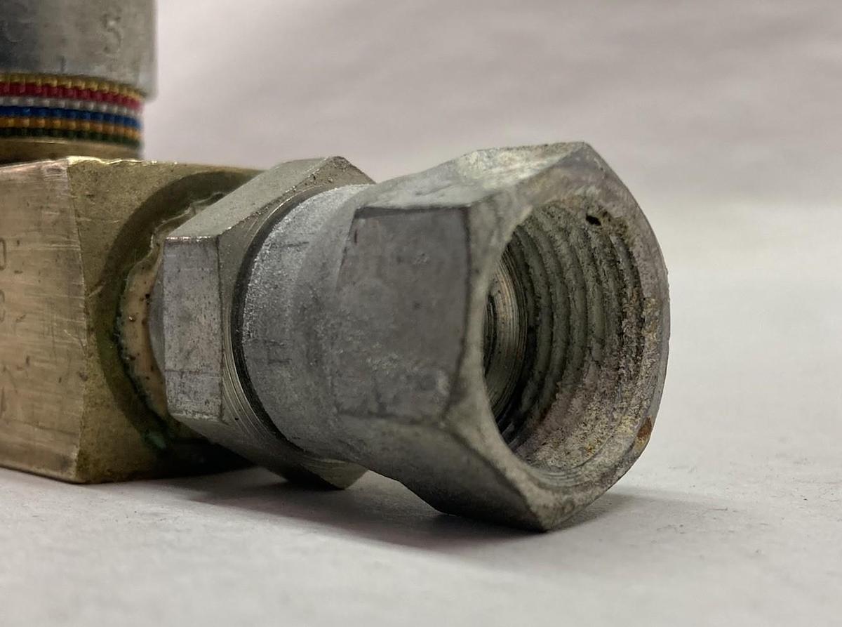 Used Parker,N600B,Hydraulic Valve 2000 PSI 138 Bar Max