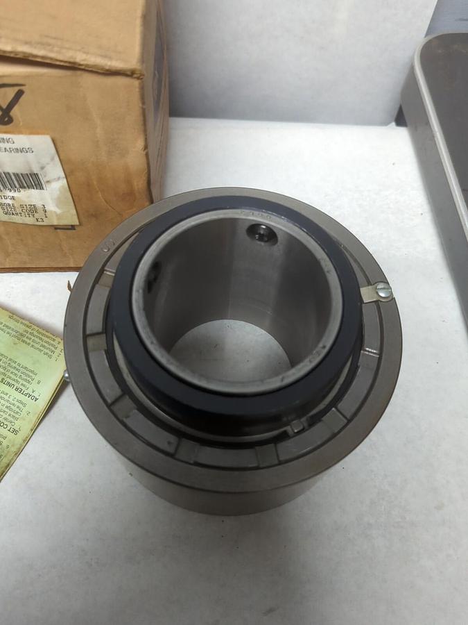 REX,ZMC2300,SPHERICAL ROLLER BEARING CARTRIDGE 3 INCH BORE NOS