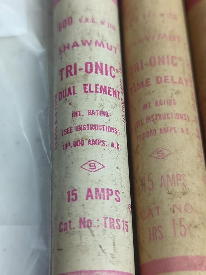 Used GOULD SHAWMUT,TRS15,TRI-ONIC 15 AMP FUSE LOT OF 4 PRE-OWNED