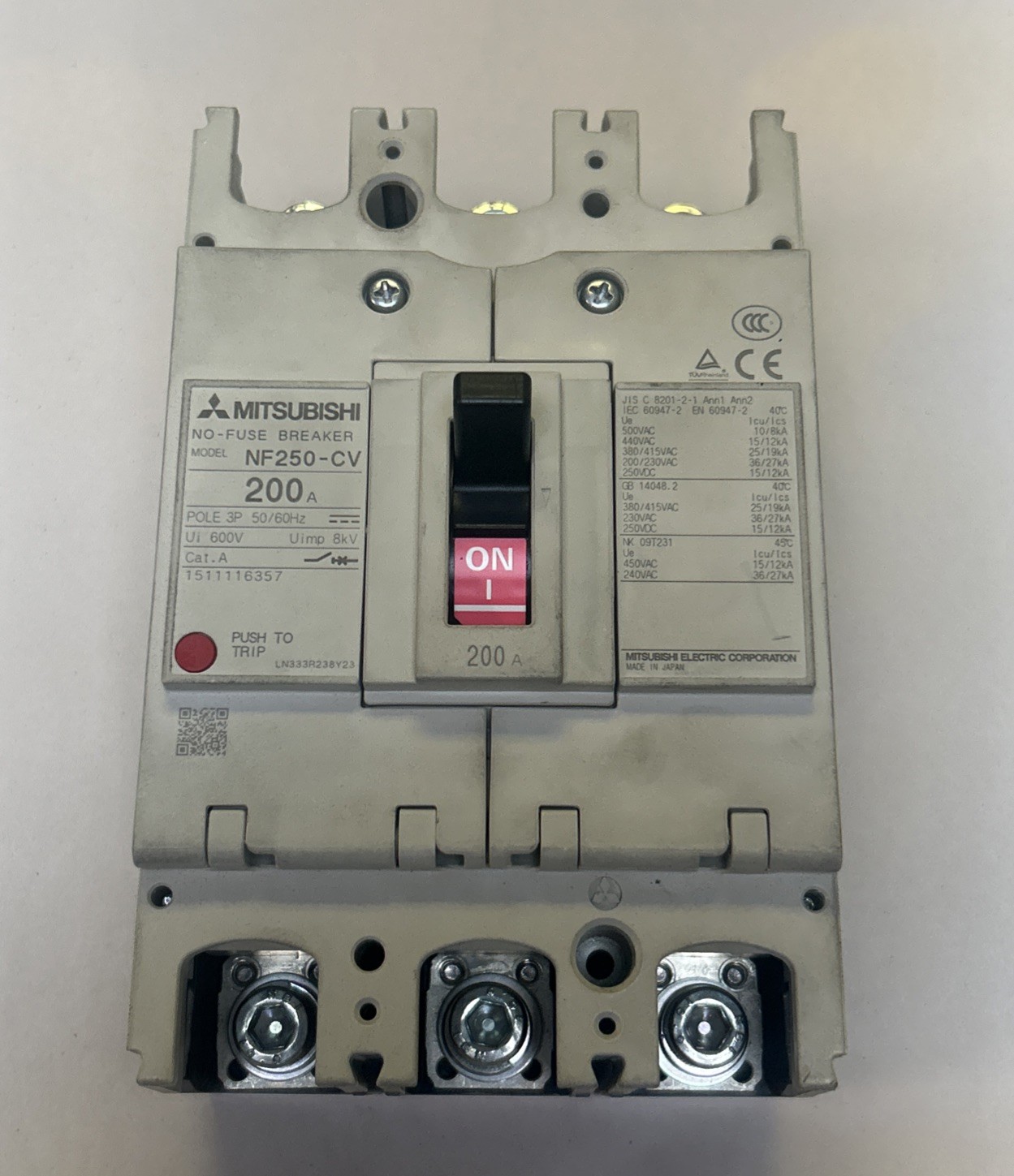 Used MITSUBISHI,NF250-CV,CIRCUIT BREAKER 200A 600V 3P