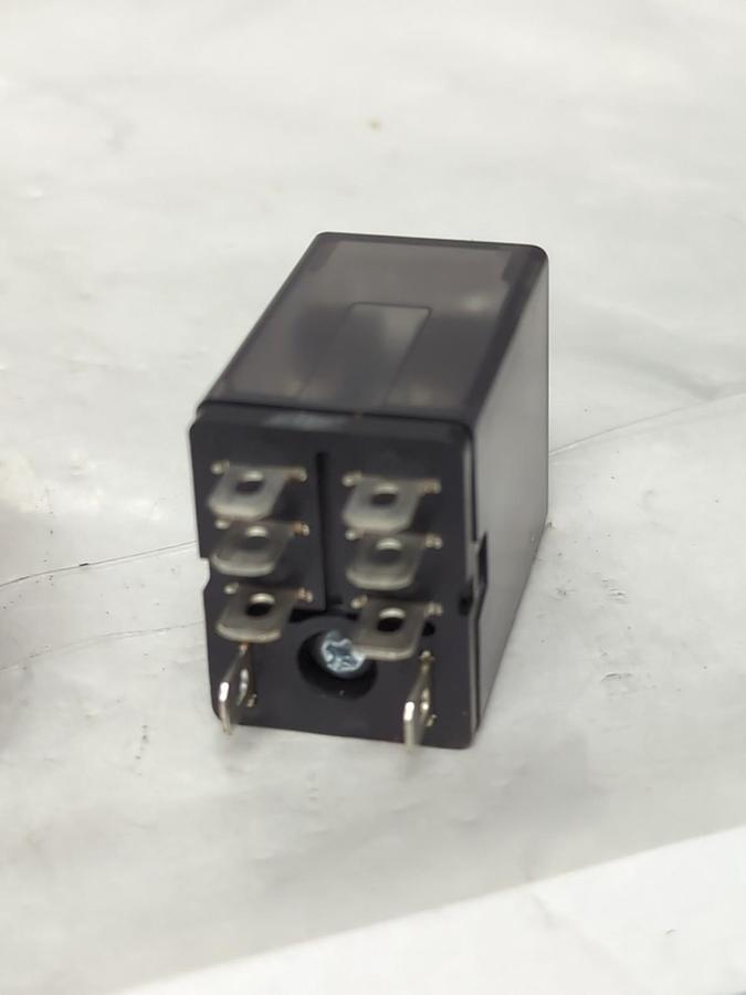 Used TYCO ELECTRONICS,K10P-11D15-24,GENERAL PURPOSE RELAY 24VDC LOT OF 2 PRE-OWNED