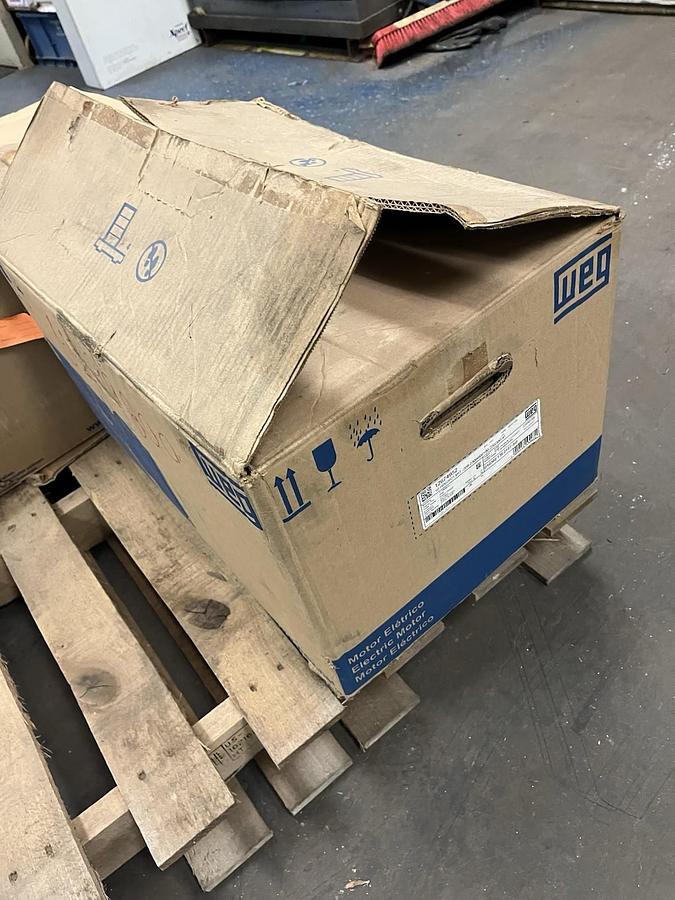 WEG,01036ET3E215T-SG,ELECTRIC MOTOR 10HP 3PH 213T 215T 3530RPM