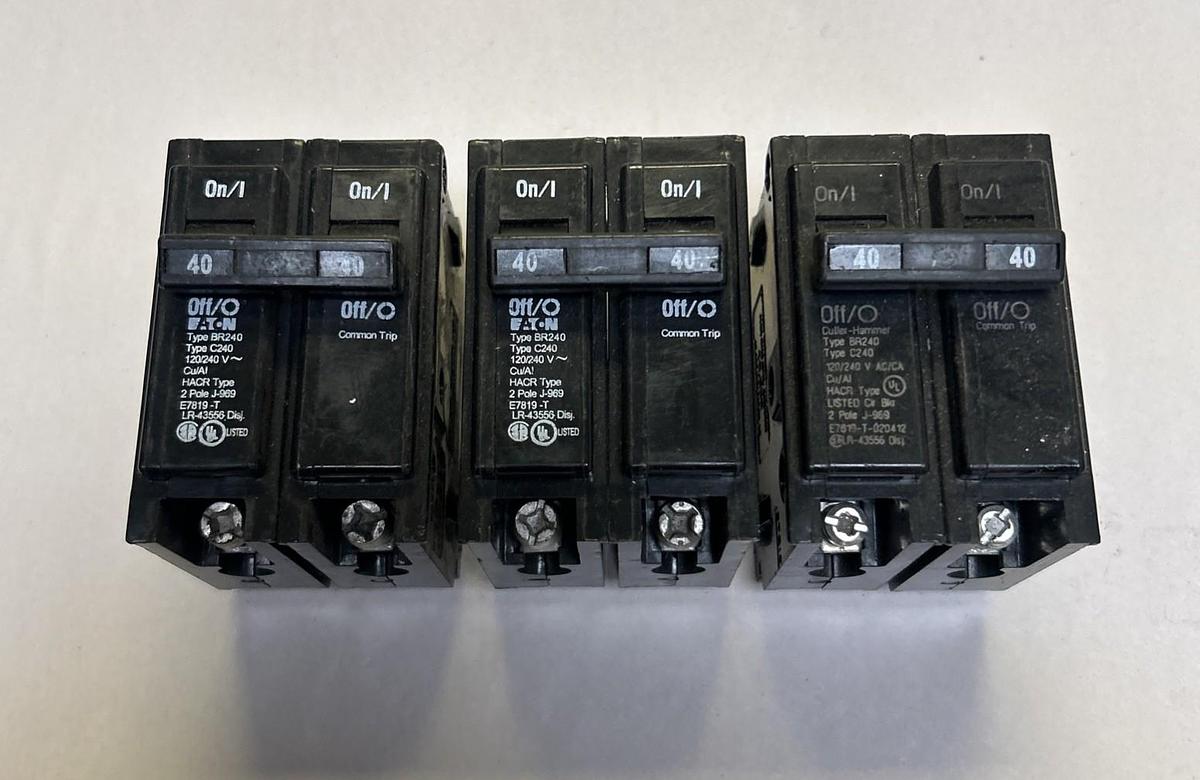Used CUTLER-HAMMER,BR240,CIRCUIT BREAKER 40A 120/240V 2P LOT OF 3