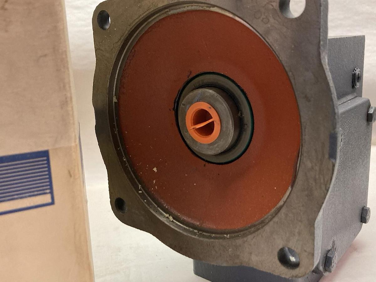 Hub City,0220-61210-214,Worm Gear Reducer Ratio 5:1 Model 214 Style B