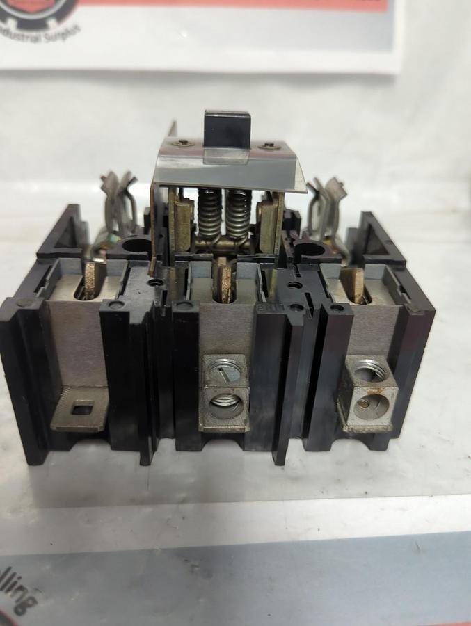 Used WESTINGHOUSE,DS363R,TYPE DS DISCONNECT SWITCH 100 AMP 600VAC 250VAC PRE-OWNED