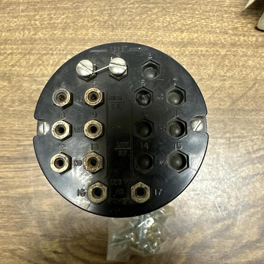 Triplett,8889-0003,Meter Relay Control Unit