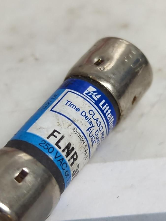 Used LITTELFUSE,FLNR30,TIME-DELAY 30 AMP FUSE LOT OF 2 PRE-OWNED