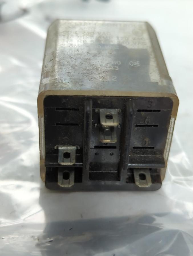 Used DELTROL CONTROLS,165F SPDT,RELAY 5 AMP LOT OF 3 PRE-OWNED