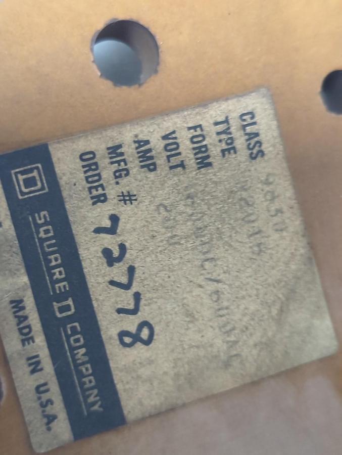 Used SQUARE D,9830-R201B,SERIES-PARALLEL SWITCH 600DC 600AC PRE-OWNED