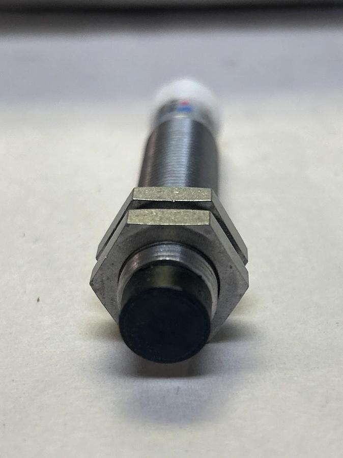 EATON,E57LAL12A2EA,INDUCTIVE PROXIMITY SENSOR NOS