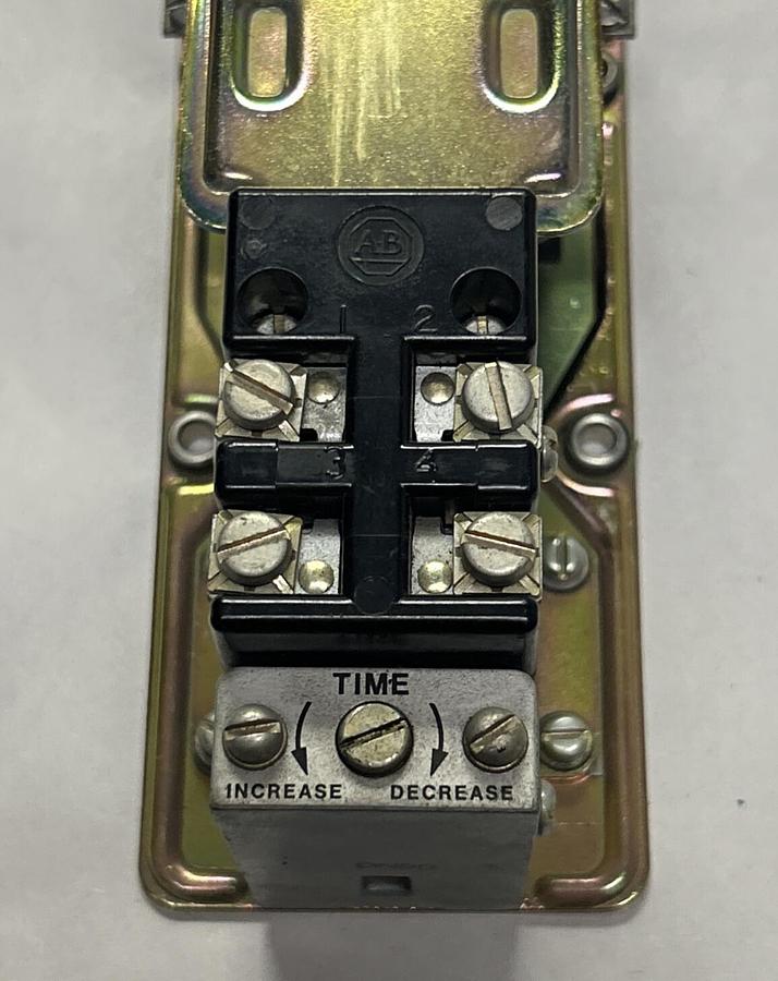 ALLEN BRADLEY,849-ZOD32,PNEUMATIC TIME DELAY RELAY NEW