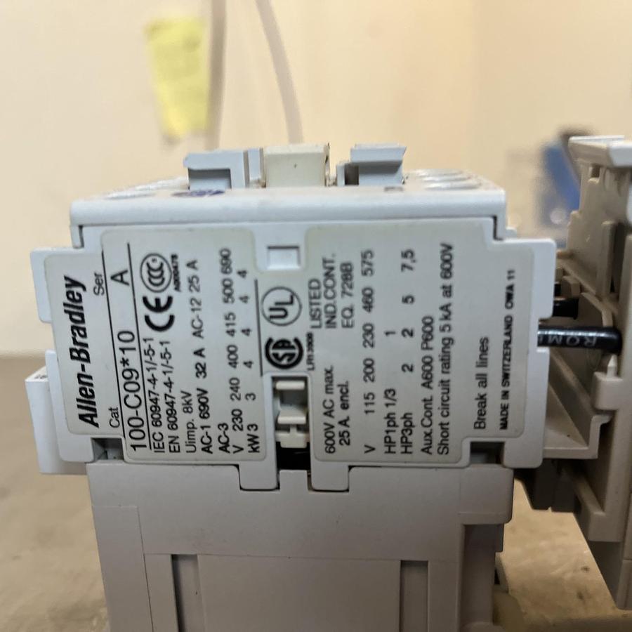 Used ALLEN BRADLEY,100-C09*10,STARTER 120V COIL 5HP 460V 5A OVERLOAD