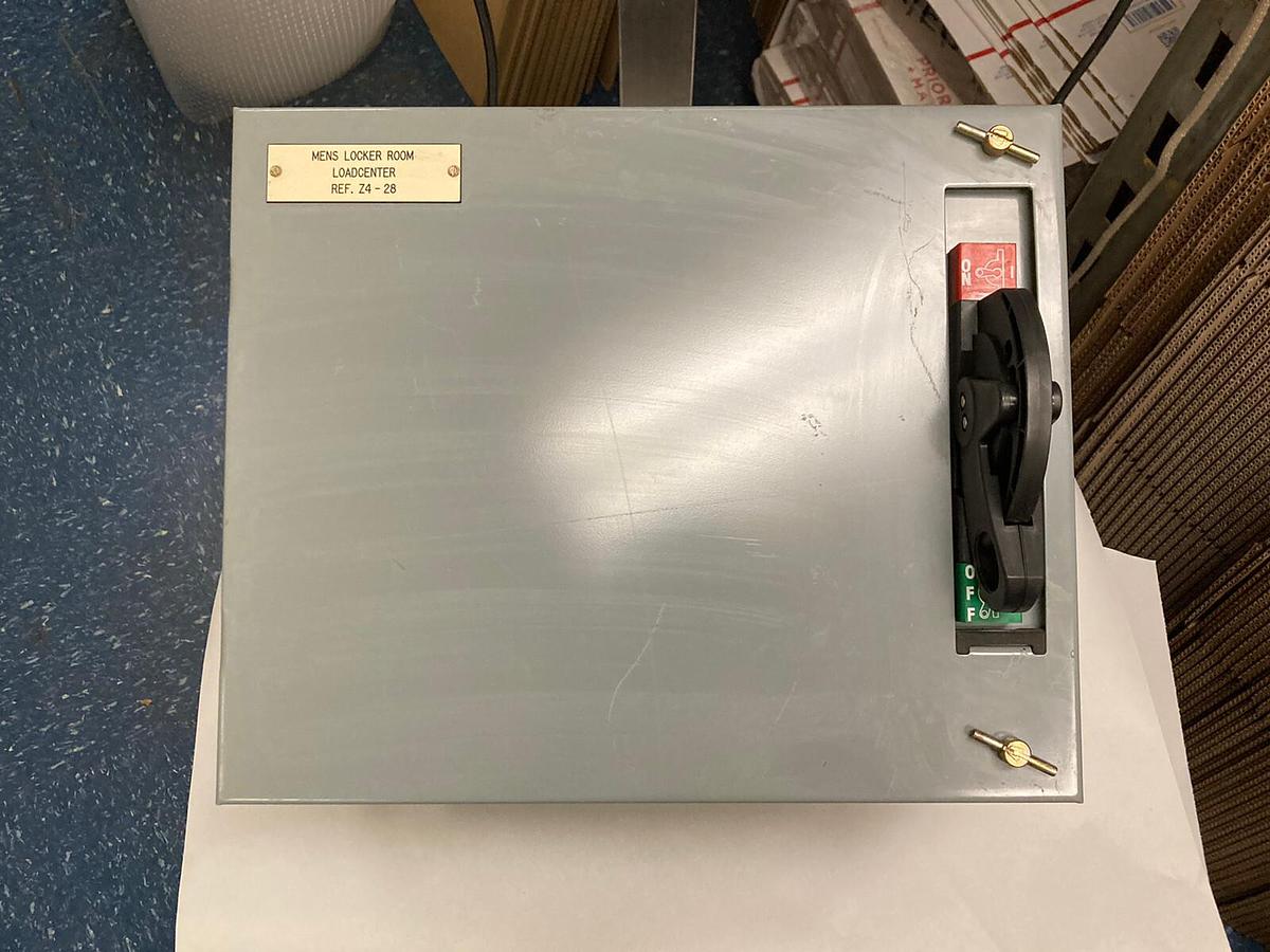 Used Allen Bradley,2100 2192F,30 Amp 12 INCH Fused MCC Disconnect Feeder Bucket