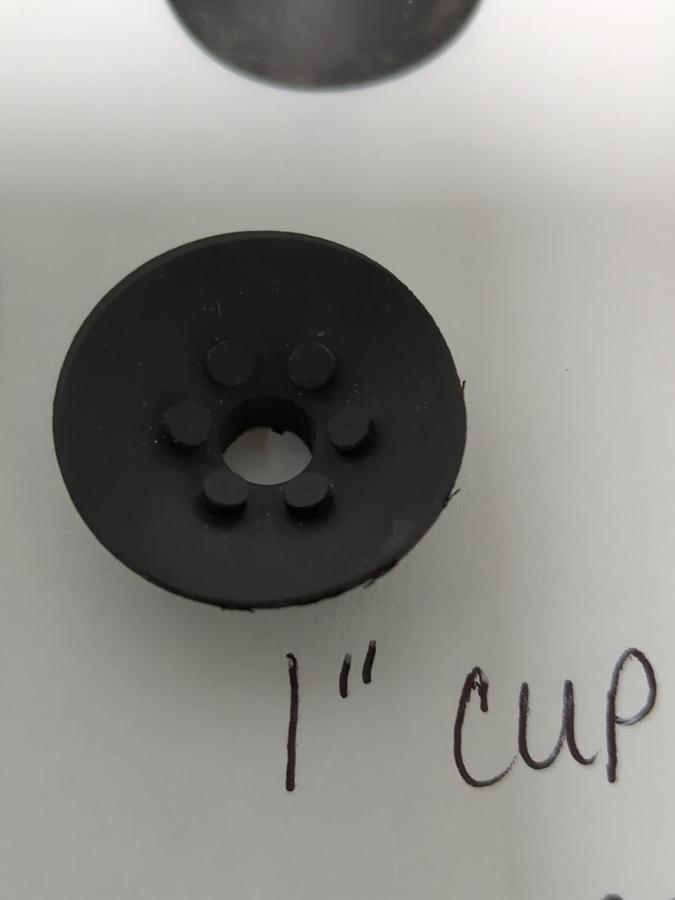 UNBRANDED,1 INCH,VACUUM CUPS 1/4 INCH NPT LOT OF 17 NOS