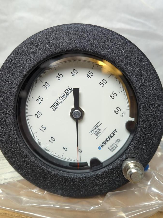 ASHCROFT,45-1082-AS-02L-60#,TEST GAUGE 0-60#PSI 4-1/2 IN BRZ TUBE/BRASS SCKT NOS